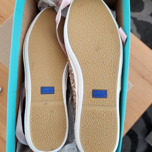 🆕️ Keds Kate Spade Rose Gold Glitter Shoes Size 7 M Women's NIB - Picture 5 of 8